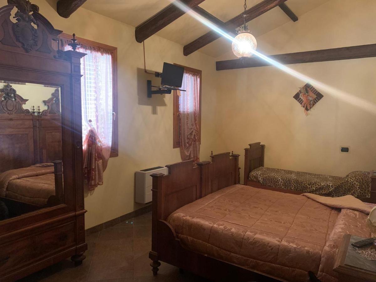 B&B Dal Fiocinino Comacchio Eksteriør billede